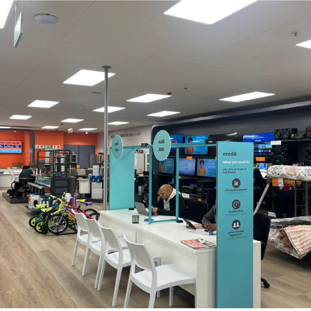 BESPOKE RETAIL POINT OF SALE UNITS-5