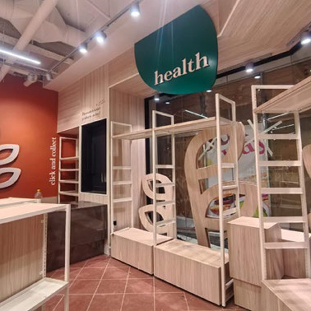 RETAIL WINDOW DISPLAY BRANDING-1