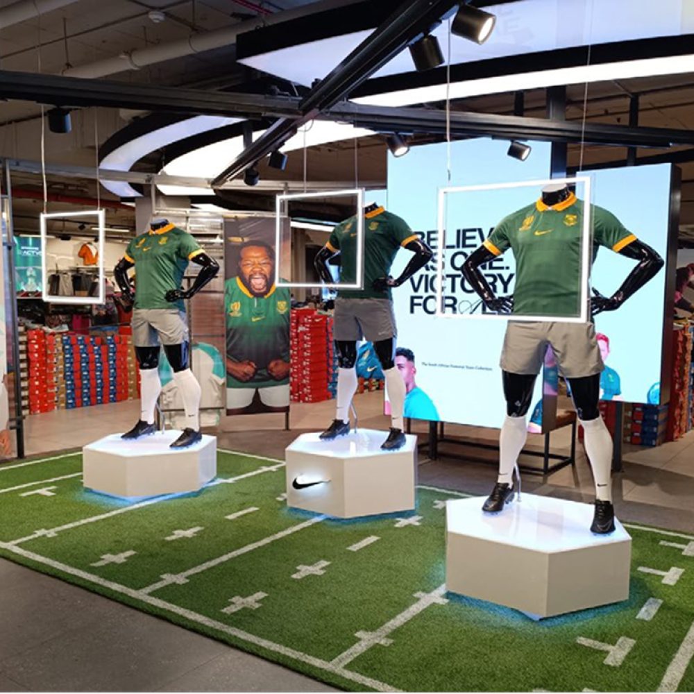 RETAIL WINDOW DISPLAY BRANDING-2